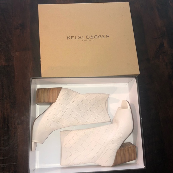 Kelsi Dagger Shoes - Women’s size 7.5 kelsi dagger open toe booties Kelsi Dagger Shoes - Women’s size 7.5 kelsi dagger open toe booties